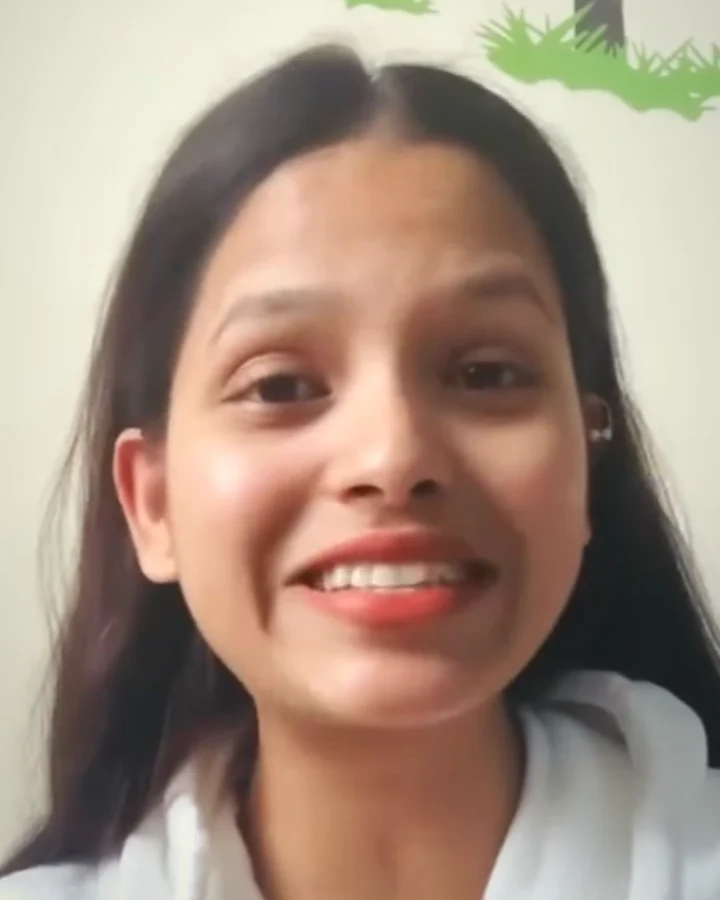 Pranali, an anchor and RJ and Brightside learner, smiling at the camera